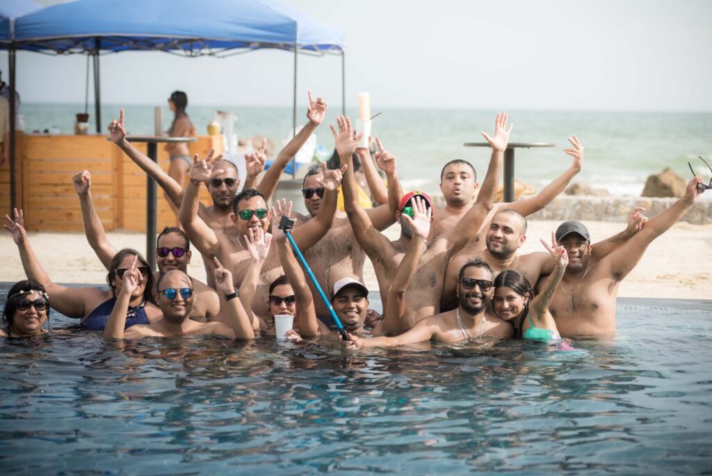 Reunion party In Goa pajim